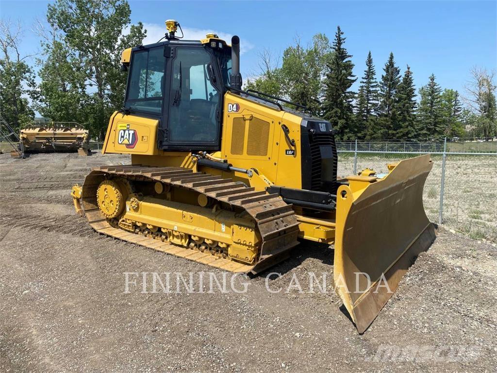 CAT D4-16 Buldožeri guseničari