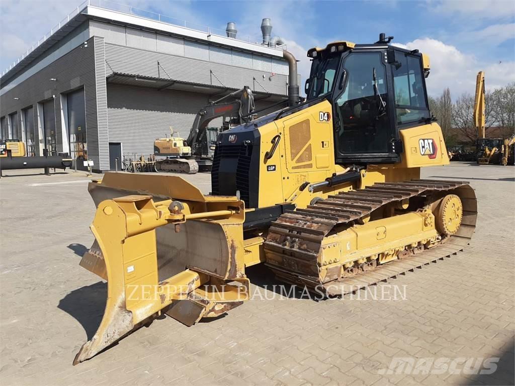 CAT D4-16A Buldožeri guseničari