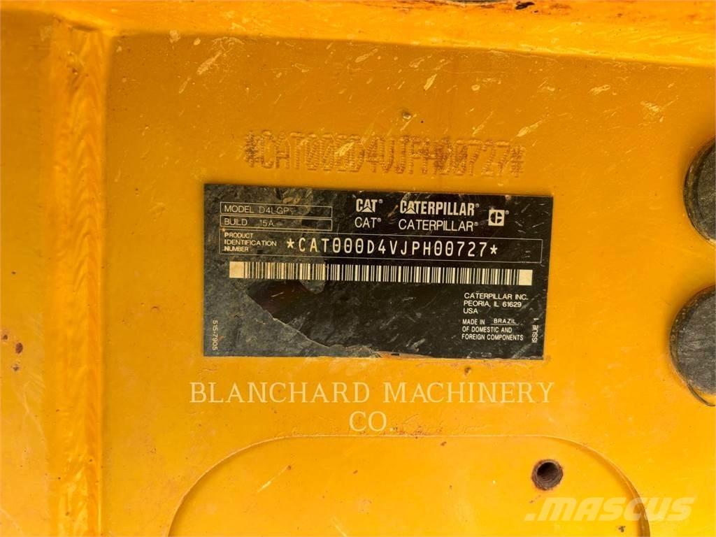 CAT D4 LGP Buldožeri guseničari