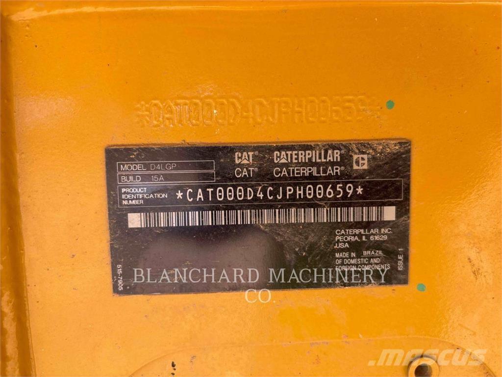 CAT D4 LGP Buldožeri guseničari