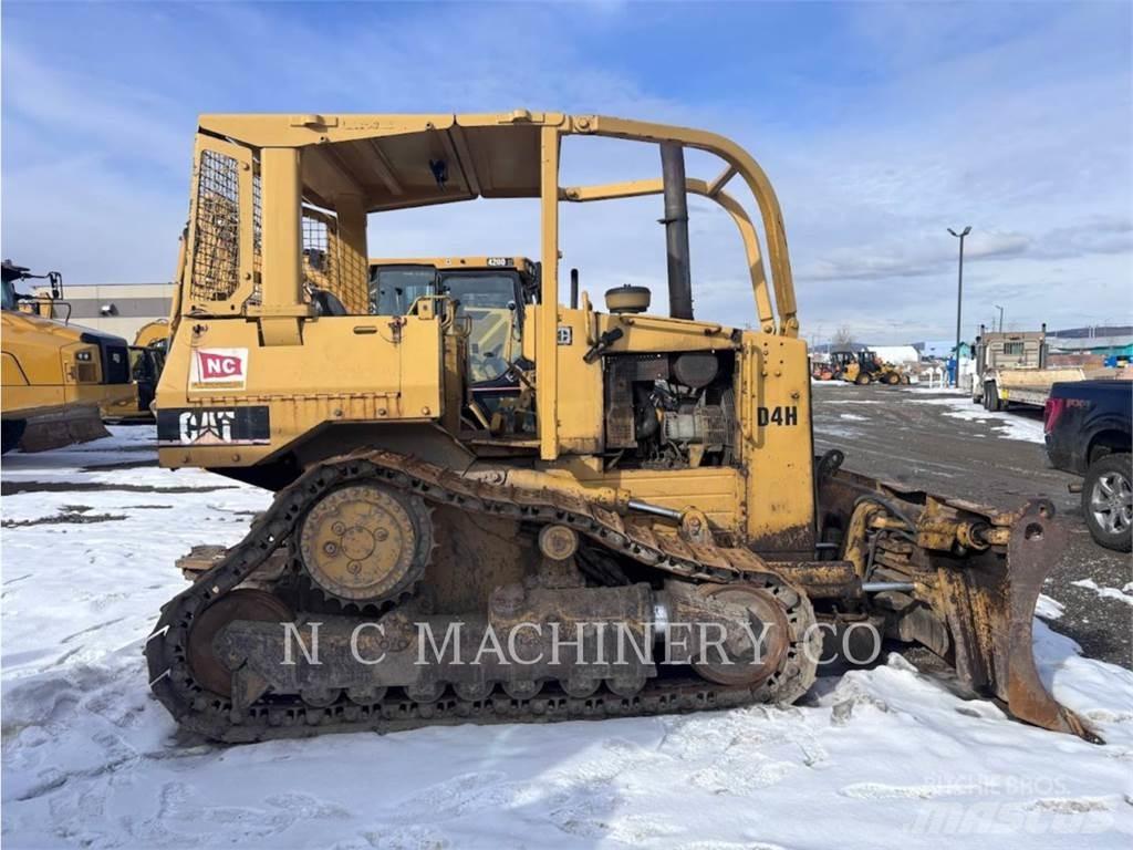 CAT D4H Buldožeri guseničari