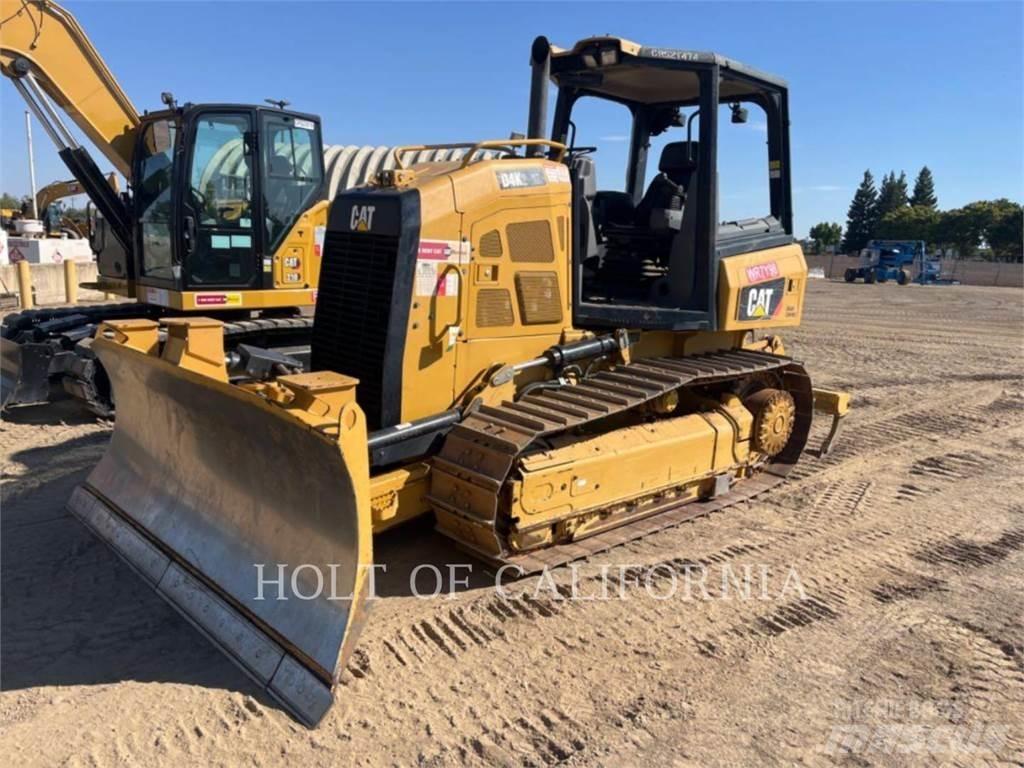 CAT D4K Buldožeri guseničari