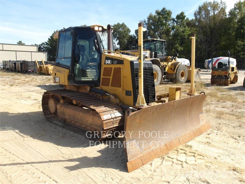 CAT D4K2LGP Buldožeri guseničari