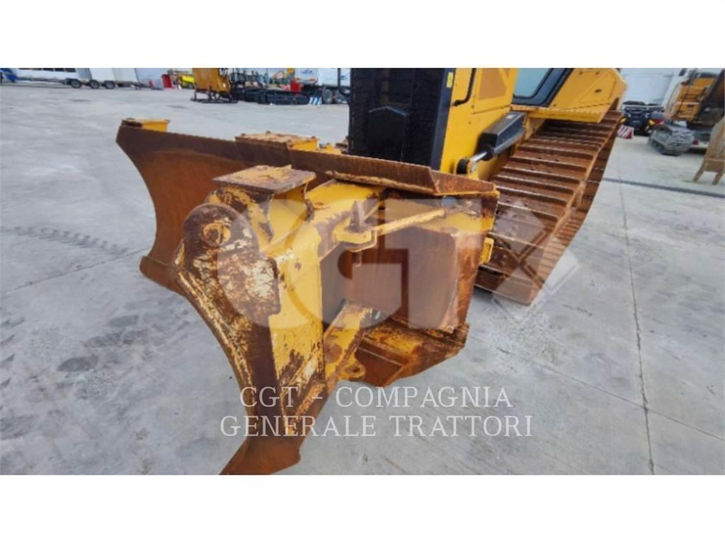CAT D5 Buldožeri guseničari