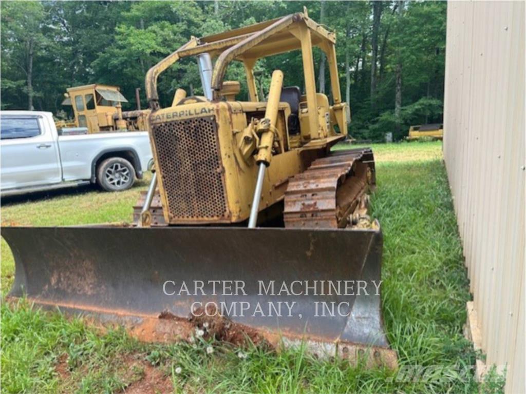 CAT D5 Buldožeri guseničari