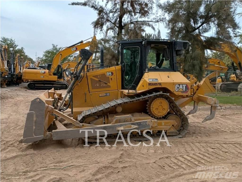 CAT D5 Buldožeri guseničari