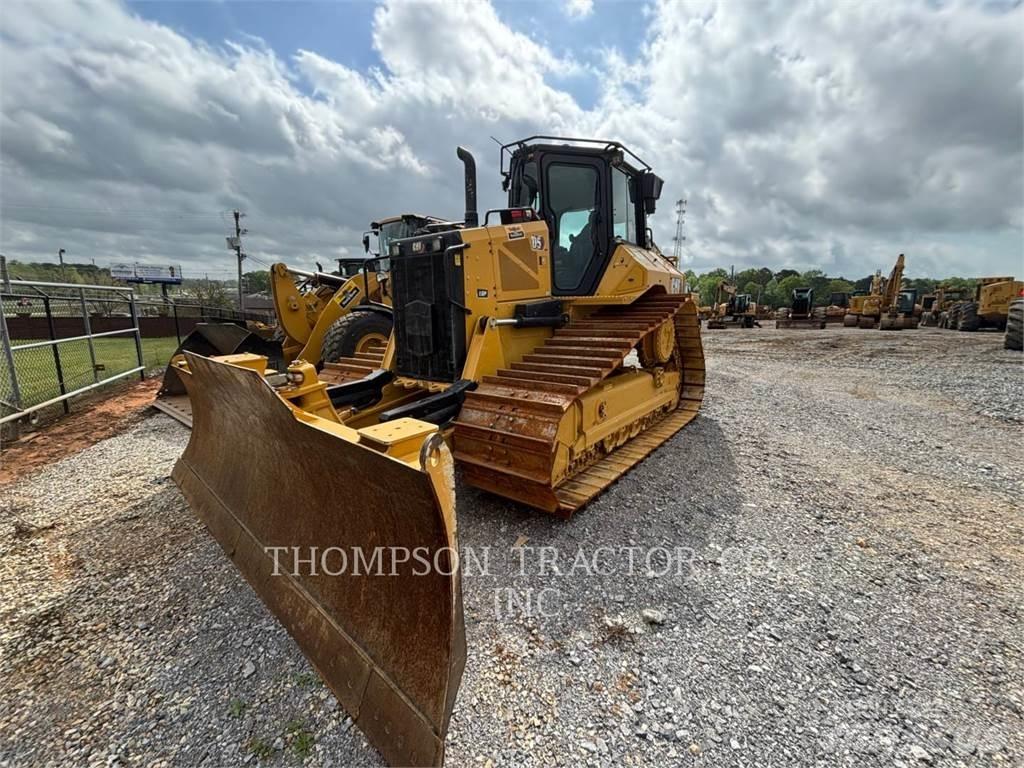 CAT D5 Buldožeri guseničari