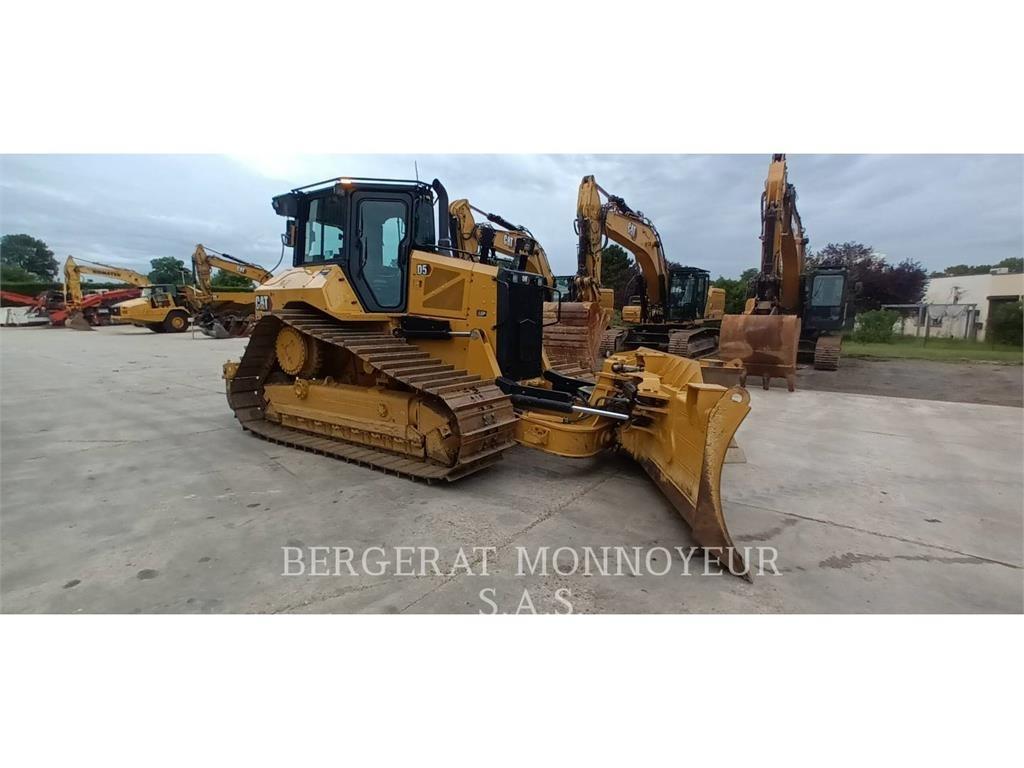 CAT D5 Buldožeri guseničari