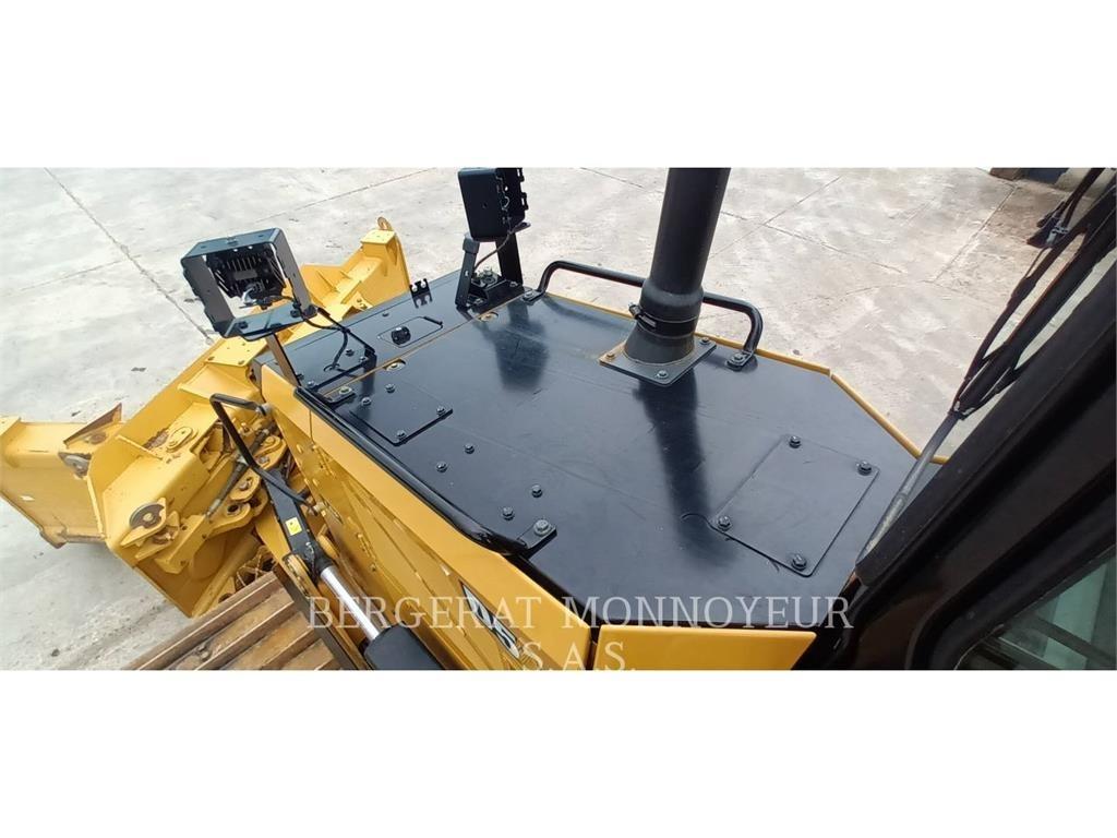 CAT D5 Buldožeri guseničari