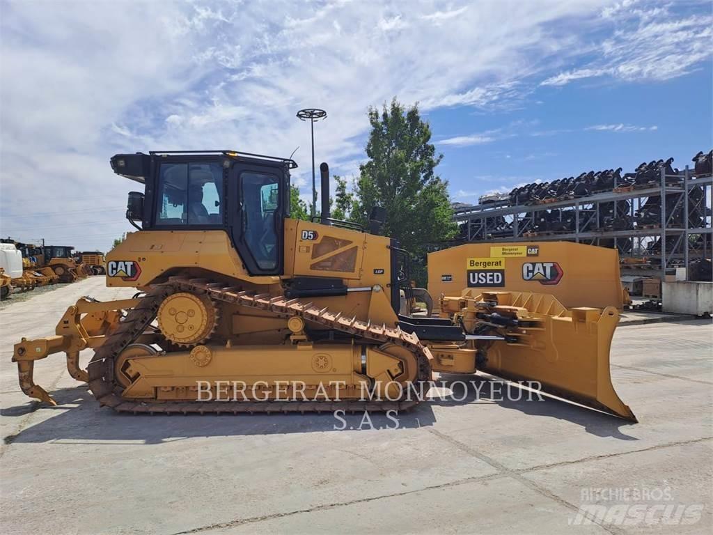 CAT D5 Buldožeri guseničari