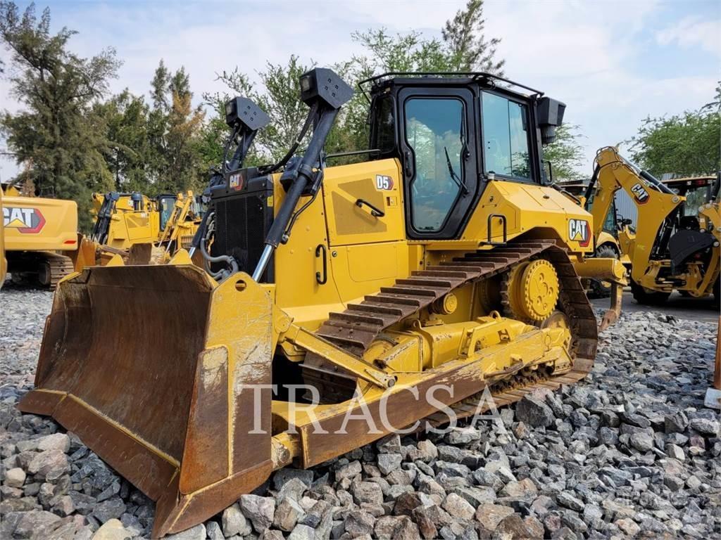 CAT D5 Buldožeri guseničari