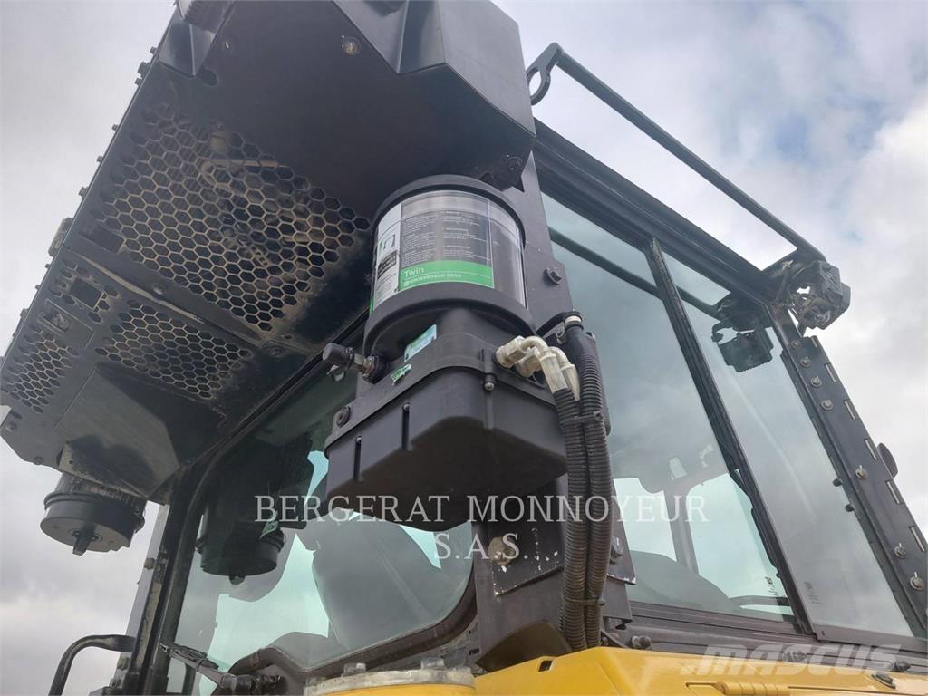 CAT D5 Buldožeri guseničari