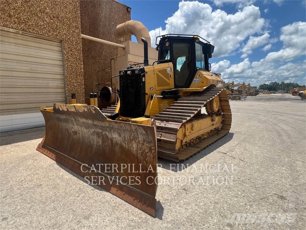 CAT D5-17VP Buldožeri guseničari