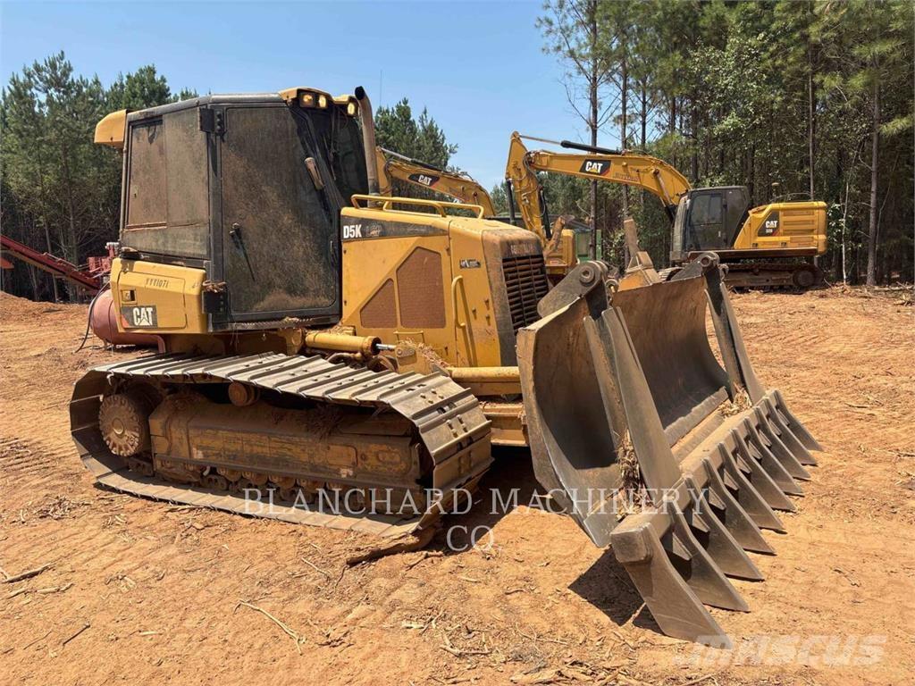CAT D5K LGP Buldožeri guseničari
