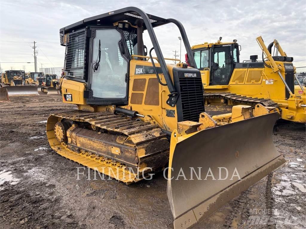 CAT D5K2 Buldožeri guseničari