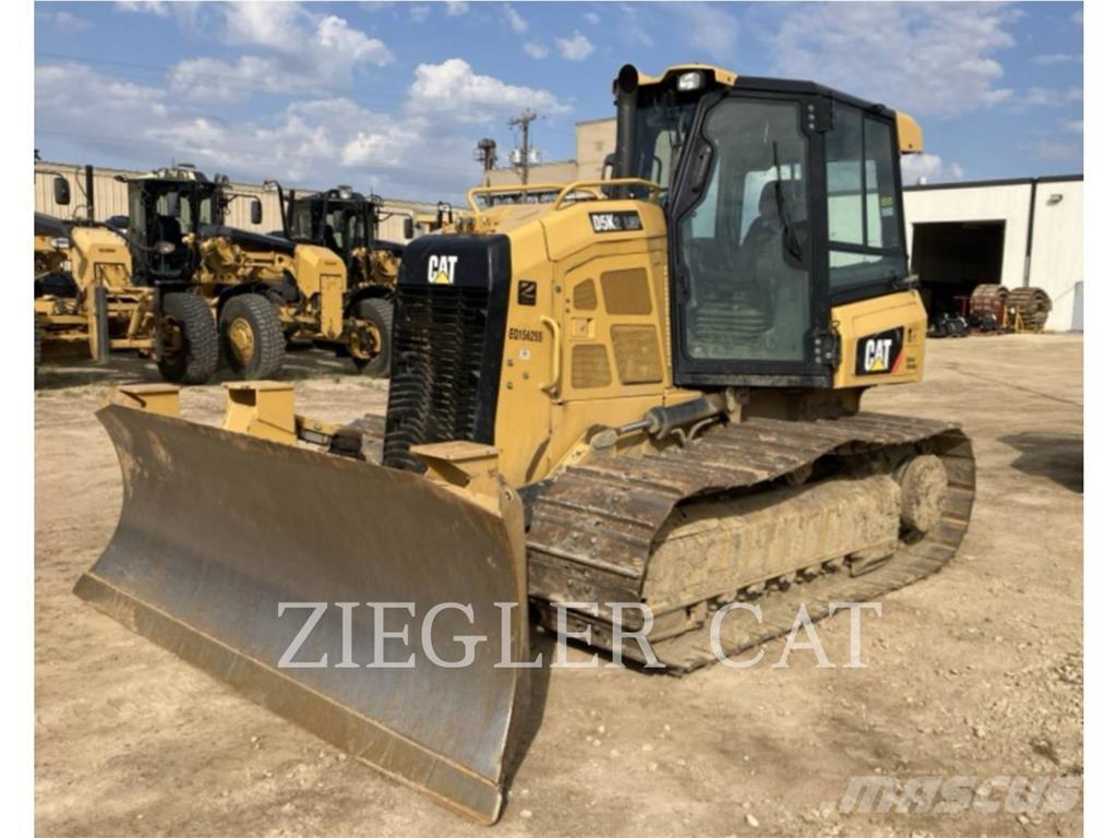 CAT D5K2 Buldožeri guseničari