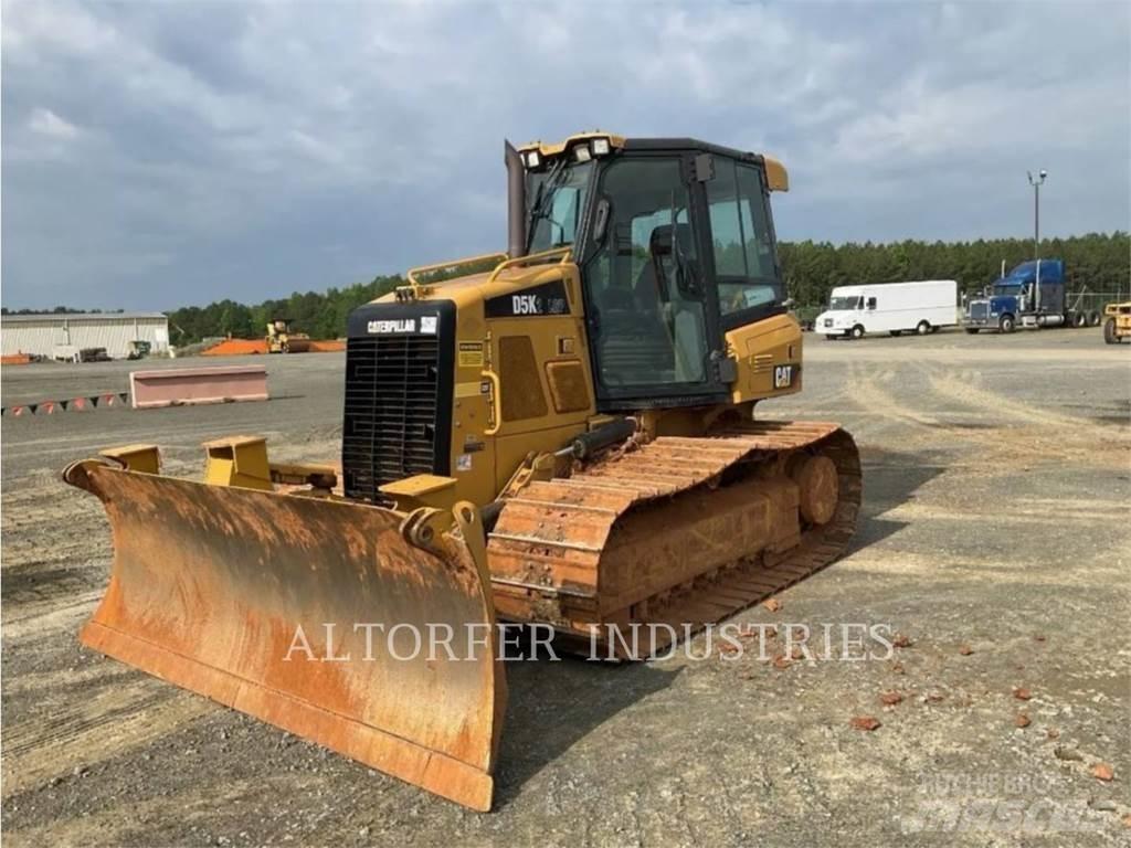 CAT D5K2 LGP Buldožeri guseničari