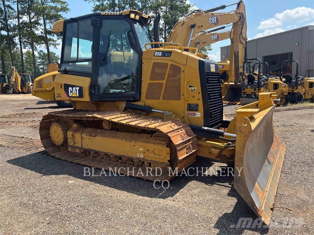 CAT D5K2 LGP Buldožeri guseničari