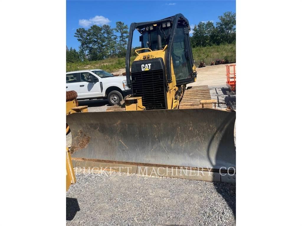CAT D5K2LGP Buldožeri guseničari