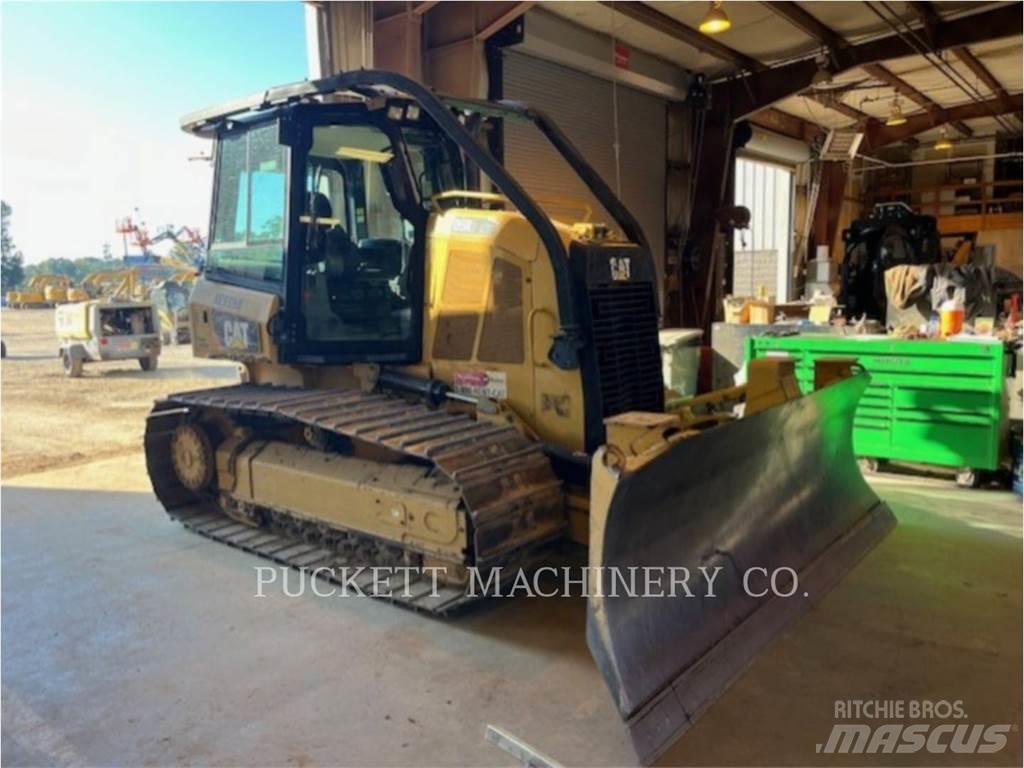 CAT D5K2LGP Buldožeri guseničari