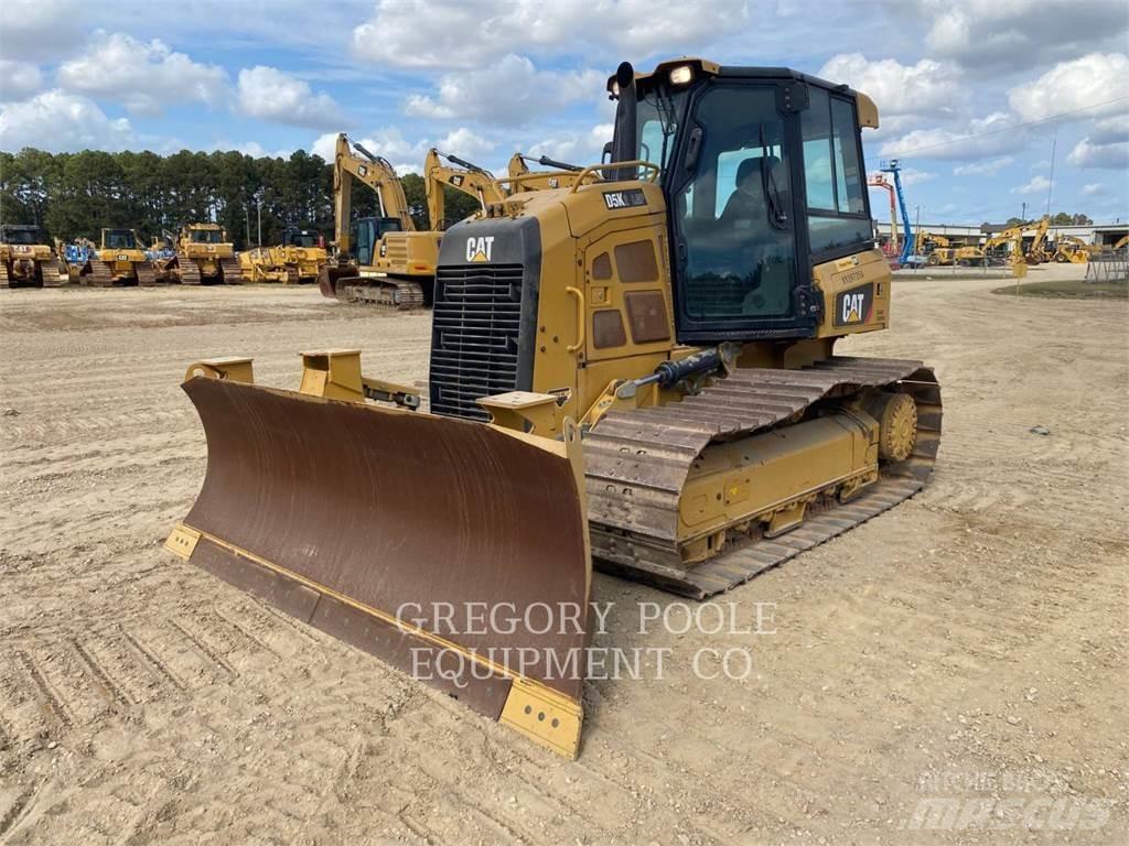 CAT D5K2LGP Buldožeri guseničari