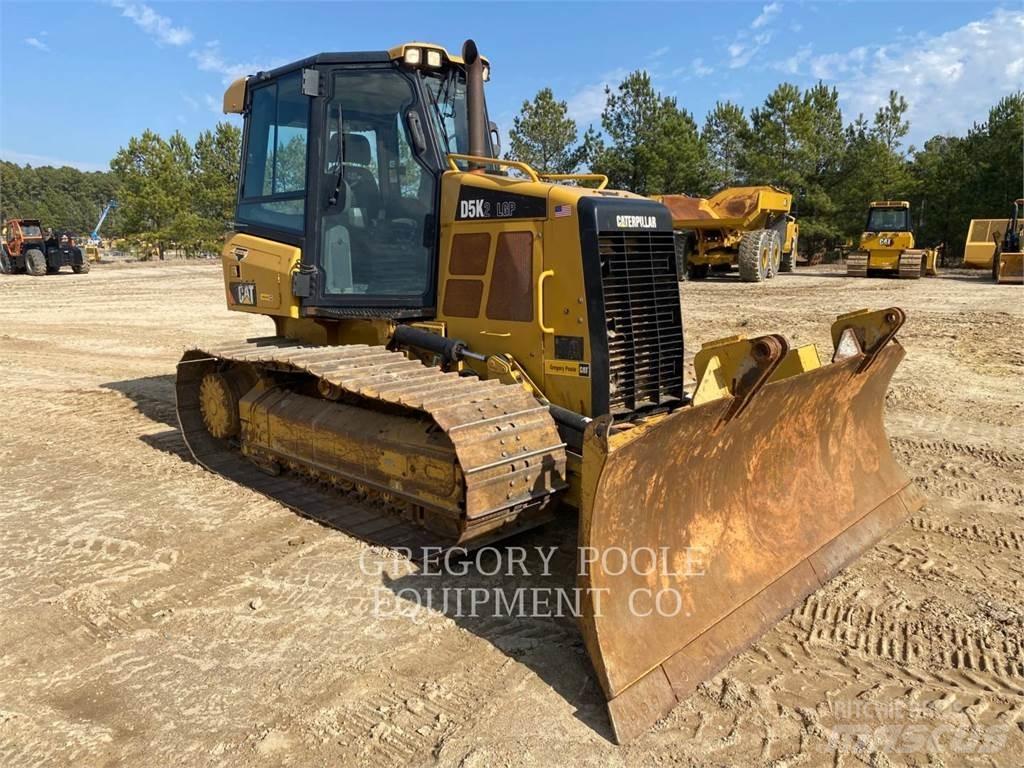 CAT D5K2LGP Buldožeri guseničari