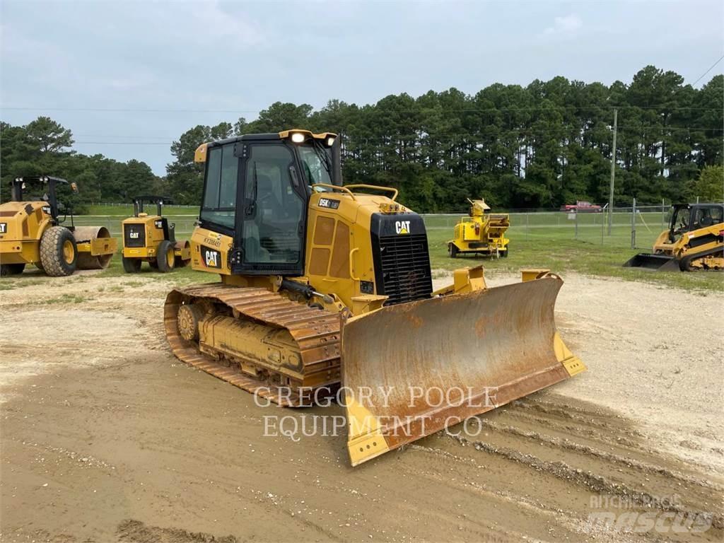 CAT D5K2LGP Buldožeri guseničari