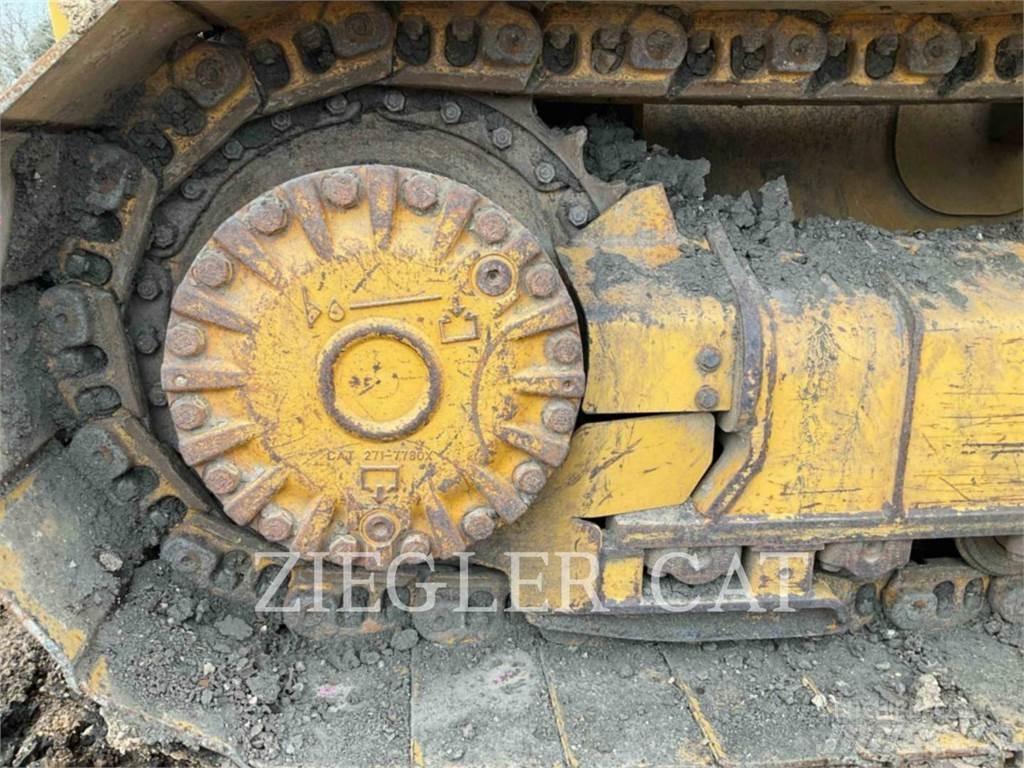CAT D5K2LGP Buldožeri guseničari