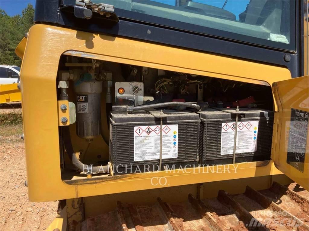 CAT D5K2LGP Buldožeri guseničari