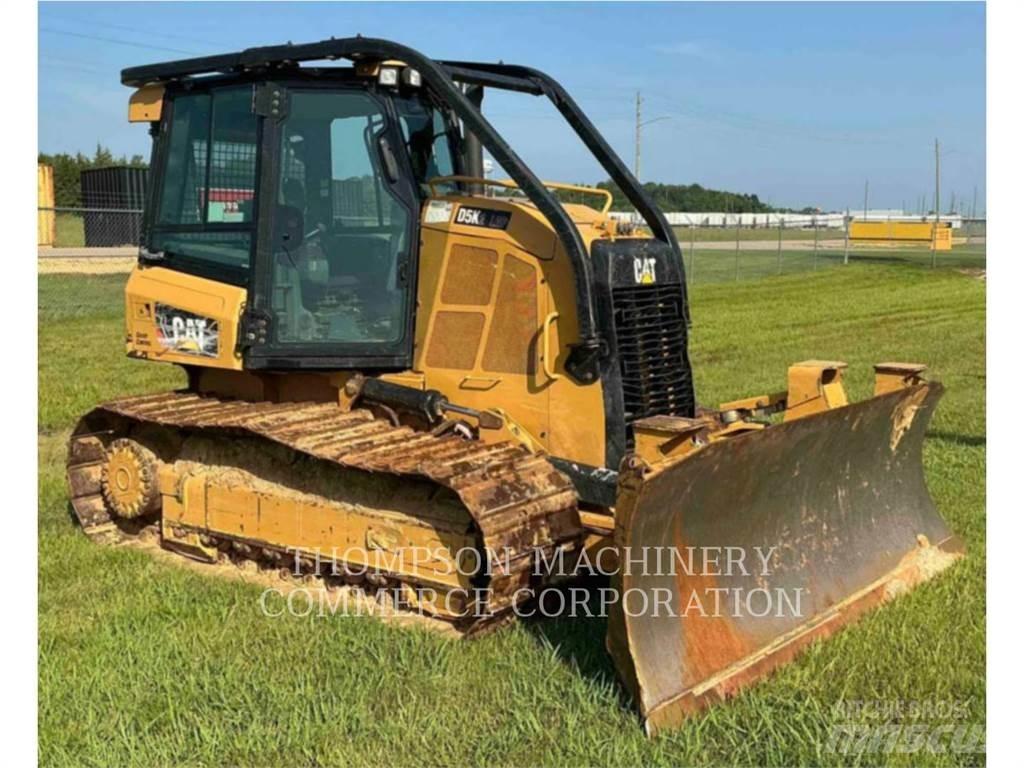 CAT D5K2LGP Buldožeri guseničari