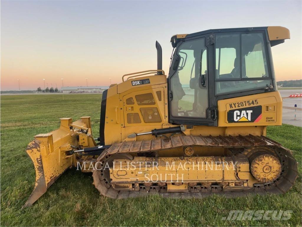 CAT D5K2LGP Buldožeri guseničari