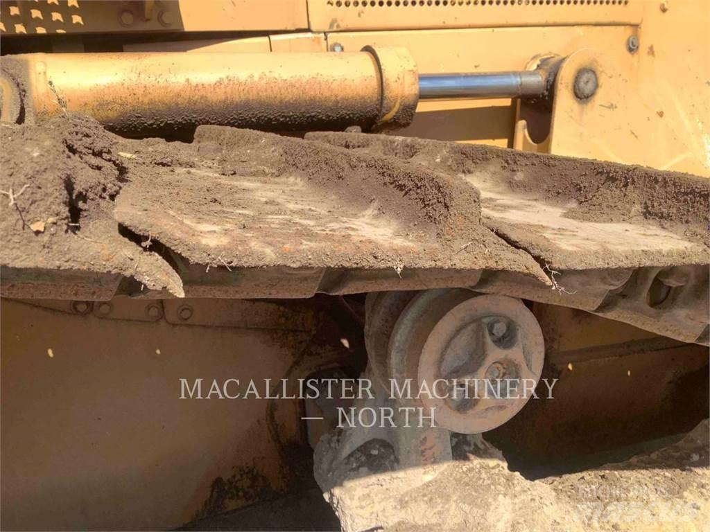CAT D5ML Buldožeri guseničari