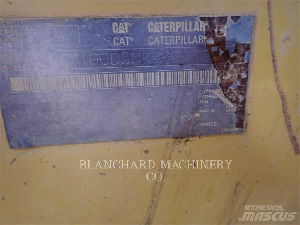 CAT D5NLGP Buldožeri guseničari
