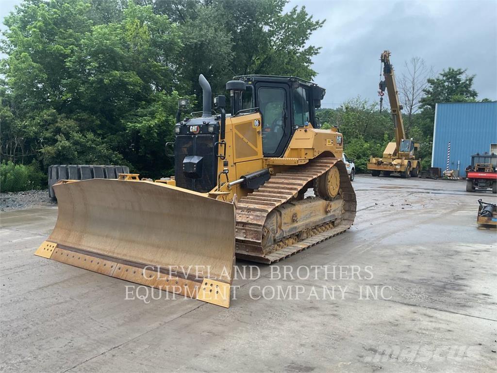 CAT D6 Buldožeri guseničari