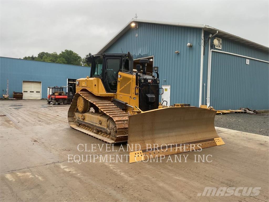 CAT D6 Buldožeri guseničari