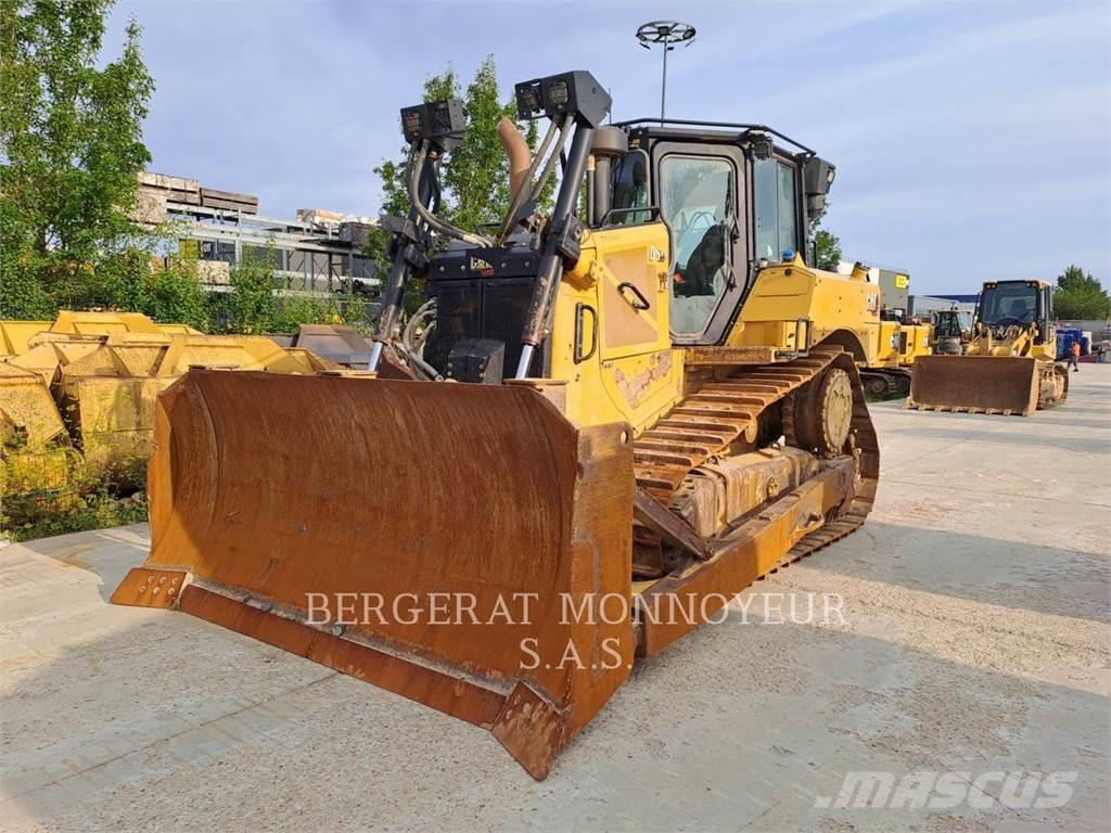 CAT D6 XE Buldožeri guseničari