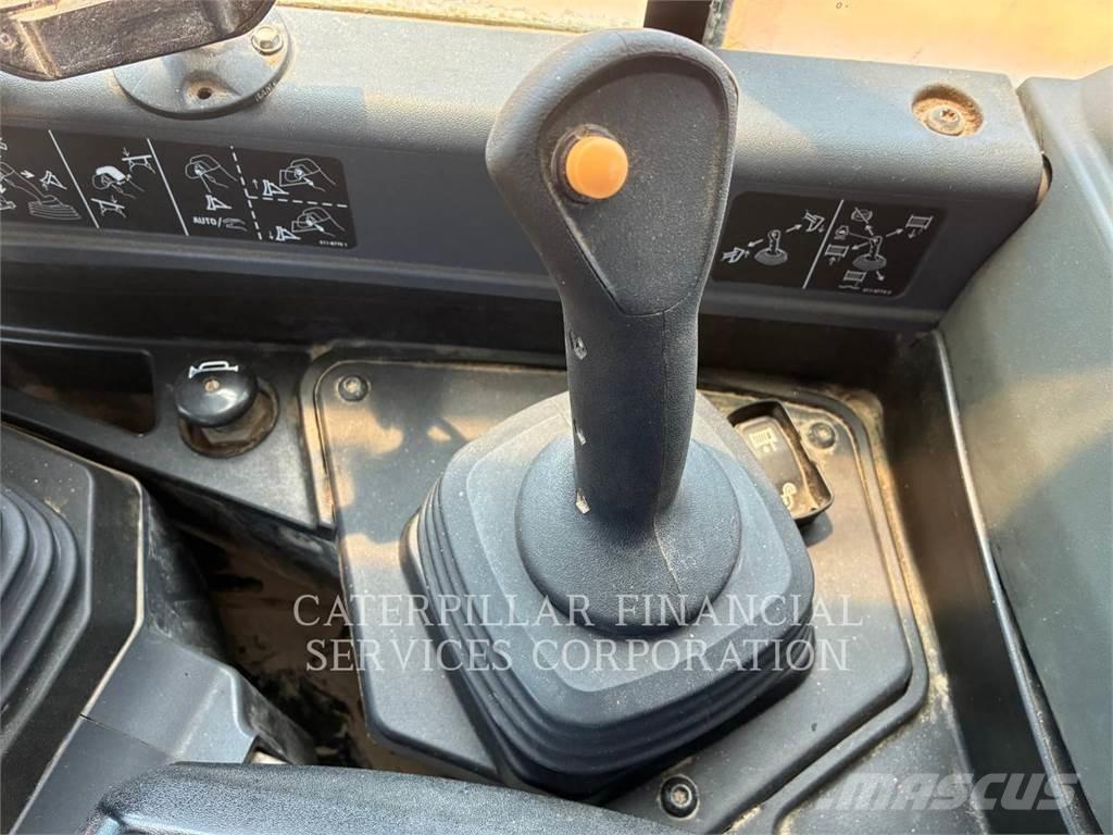 CAT D620XEVP Buldožeri guseničari