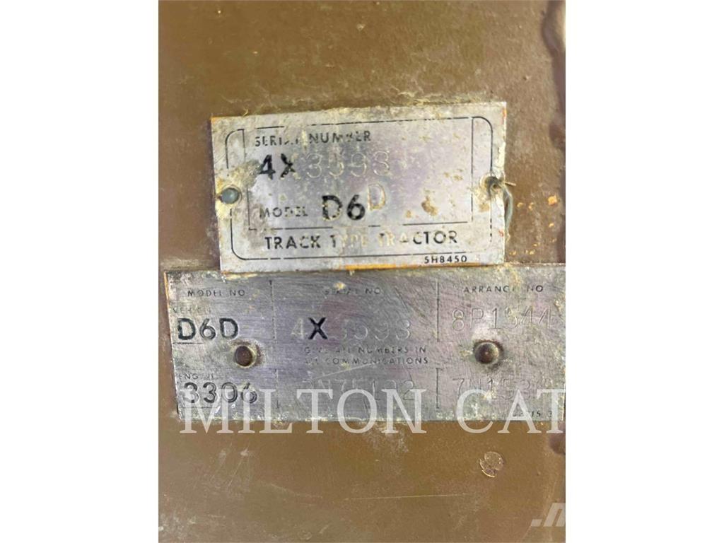 CAT D6D Buldožeri guseničari