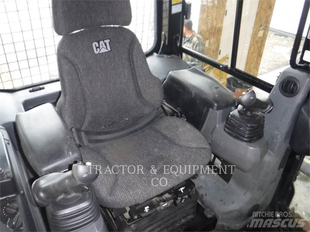 CAT D6K Buldožeri guseničari