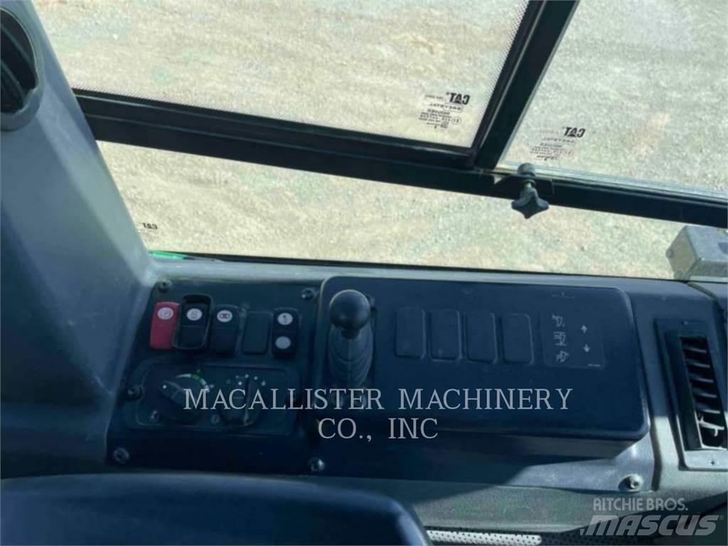 CAT D6K2 LGP Buldožeri guseničari