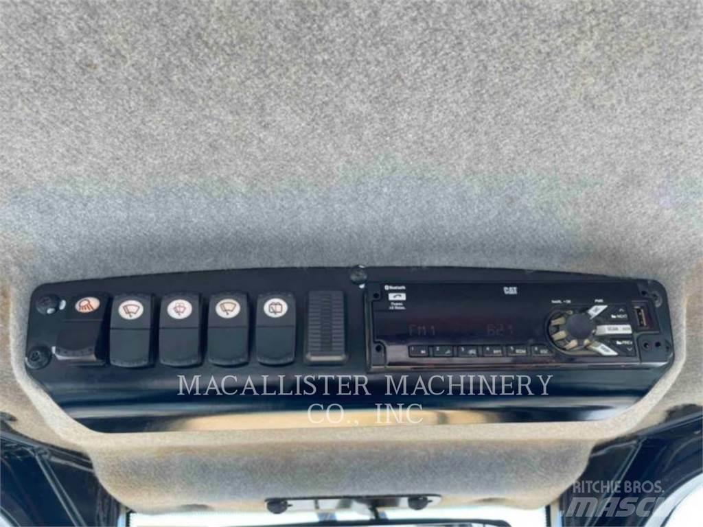 CAT D6K2LGP Buldožeri guseničari