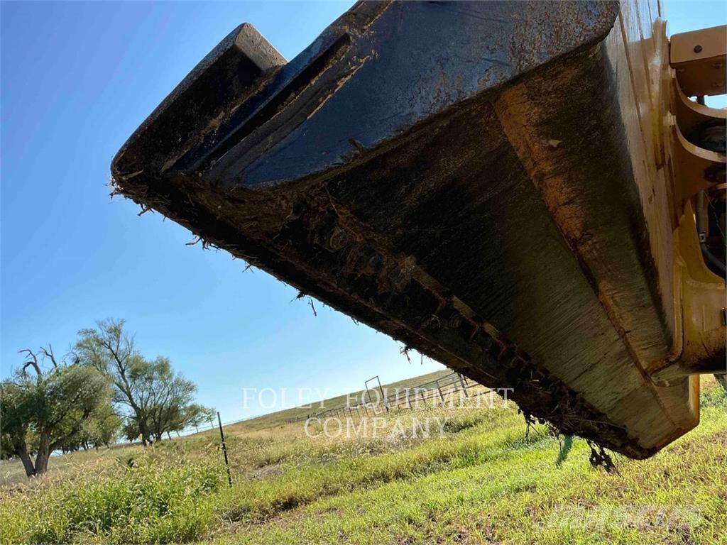 CAT D6K2LGP Buldožeri guseničari