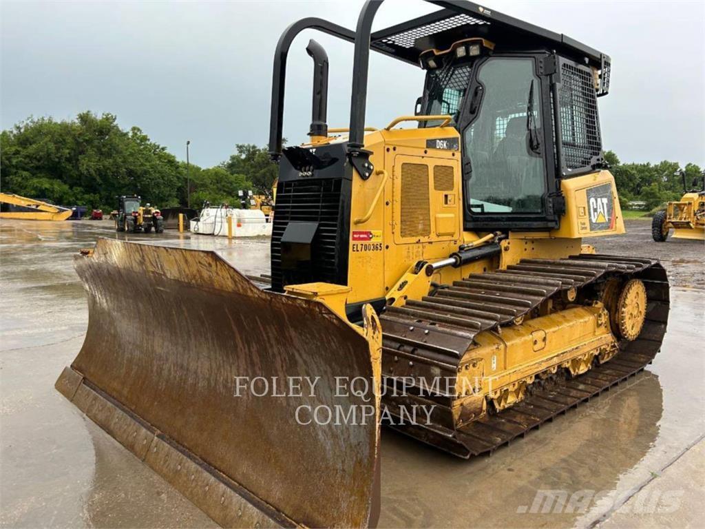 CAT D6K2LGPA Buldožeri guseničari