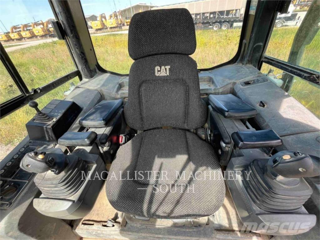 CAT D6KXL Buldožeri guseničari