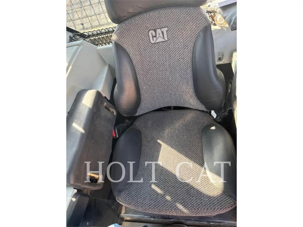 CAT D6N Buldožeri guseničari