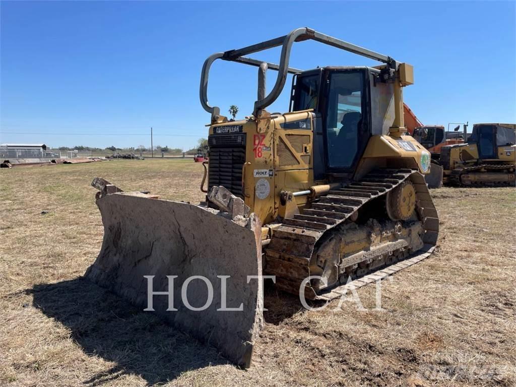 CAT D6N Buldožeri guseničari