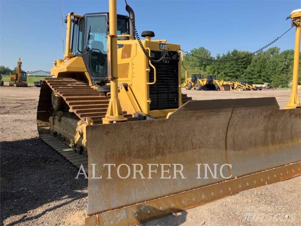 CAT D6N LGP R Buldožeri guseničari