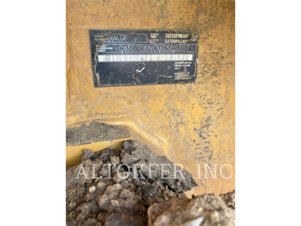 CAT D6N LGP W Buldožeri guseničari