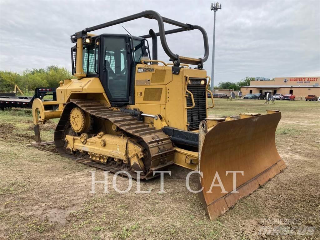 CAT D6N XL Buldožeri guseničari