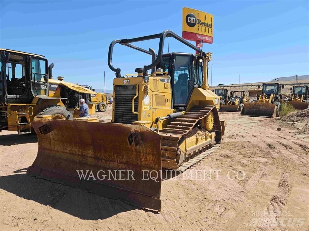 CAT D6N XL Buldožeri guseničari
